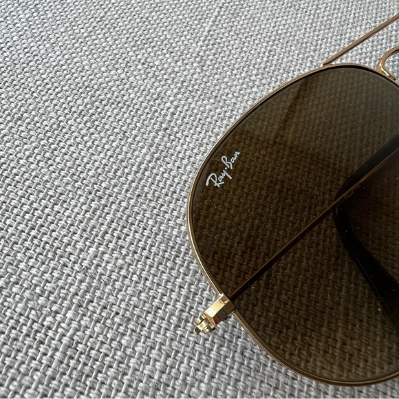 RAY-BAN Gold Aviator Sunglasses - Picture 4 of 14